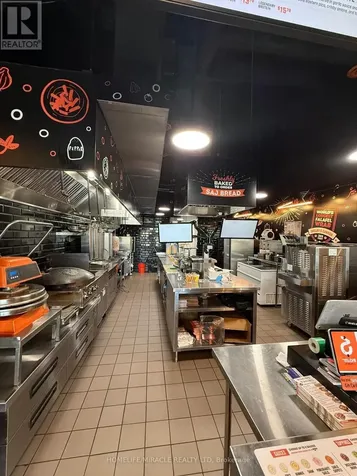 290 W Hunt Club Road Ottawa ON K2E 0B7