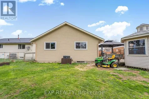 8 Abbott Lane Haldimand ON N0A 1E0