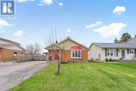 8 Abbott Lane Haldimand ON N0A 1E0
