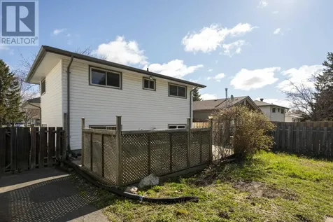 287 County Boulevard Thunder Bay ON P7A 7M9