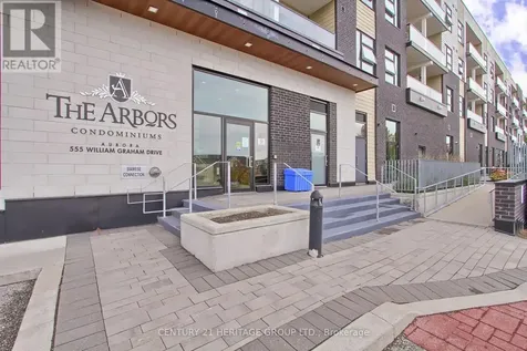 555 William Graham Drive Aurora ON L4G 7C4