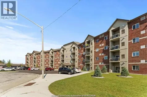 1888 Westview Park Boulevard Lasalle ON N9H 0M1