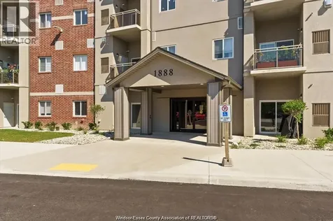 1888 Westview Park Boulevard Lasalle ON N9H 0M1