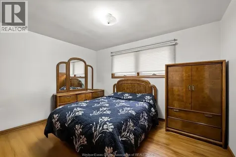 1670 Campbell Avenue Windsor ON N9B 2K6