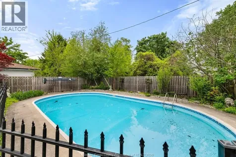 1670 Campbell Avenue Windsor ON N9B 2K6