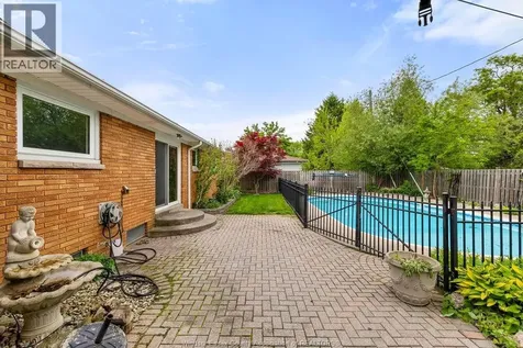 1670 Campbell Avenue Windsor ON N9B 2K6