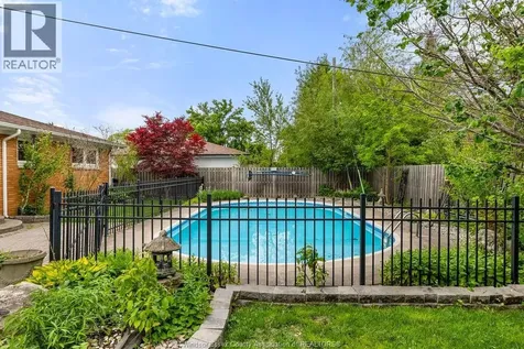 1670 Campbell Avenue Windsor ON N9B 2K6