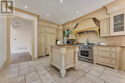 10 Oakview Place Uxbridge ON L9P 0L1