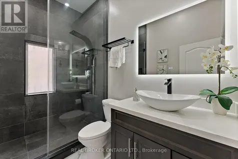 10 Oakview Place Uxbridge ON L9P 0L1