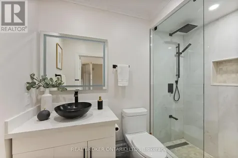 10 Oakview Place Uxbridge ON L9P 0L1
