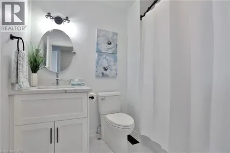 45 Edenrock Drive Stoney Creek ON L8E 5L5