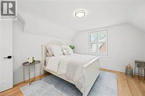 1390 Halifax Place Burlington ON L7S 1J6
