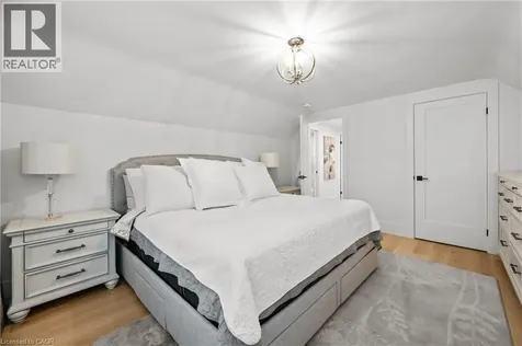 1390 Halifax Place Burlington ON L7S 1J6