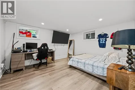 1390 Halifax Place Burlington ON L7S 1J6