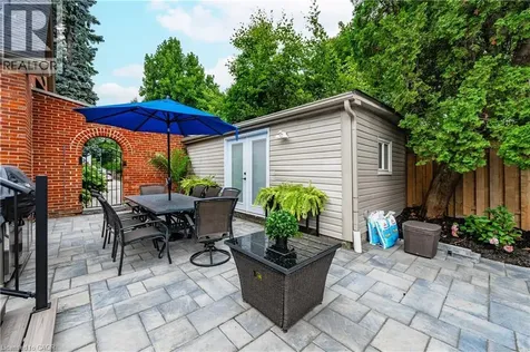 1390 Halifax Place Burlington ON L7S 1J6