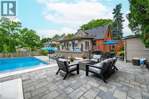 1390 Halifax Place Burlington ON L7S 1J6