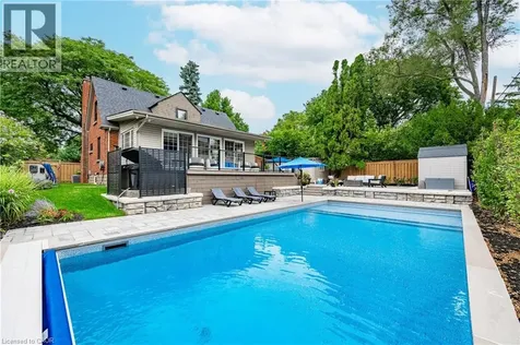 1390 Halifax Place Burlington ON L7S 1J6