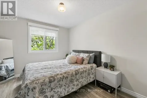 180 Highland Crescent Kitchener ON N2M 5K5