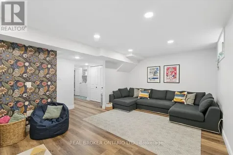 180 Highland Crescent Kitchener ON N2M 5K5