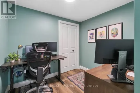 180 Highland Crescent Kitchener ON N2M 5K5
