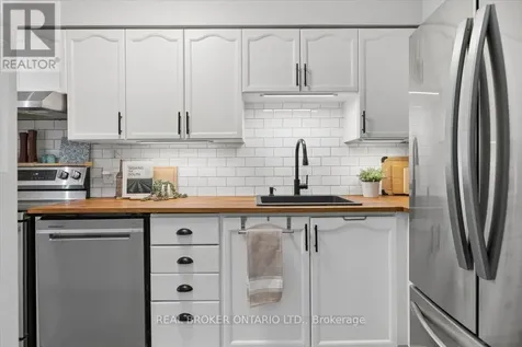 180 Highland Crescent Kitchener ON N2M 5K5