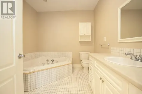 4 Parkdale Drive Sault Ste. Marie ON P6A 5P8