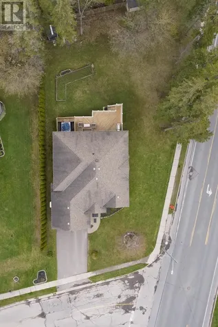 4 Parkdale Drive Sault Ste. Marie ON P6A 5P8