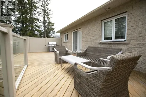 4 Parkdale Drive Sault Ste. Marie ON P6A 5P8