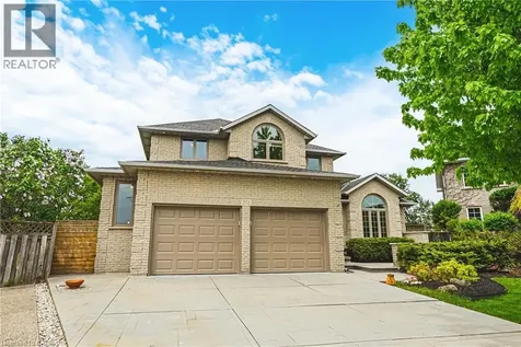 301 Parkwood Crescent Hamilton ON L8V 5B5
