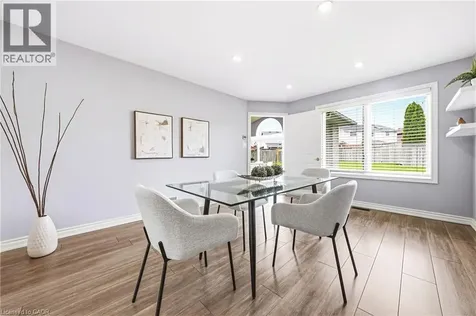 301 Parkwood Crescent Hamilton ON L8V 5B5