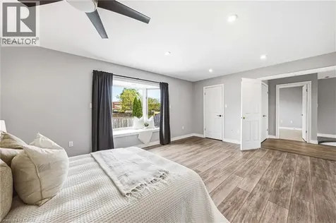 301 Parkwood Crescent Hamilton ON L8V 5B5