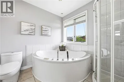 301 Parkwood Crescent Hamilton ON L8V 5B5