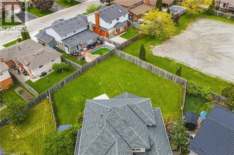 301 Parkwood Crescent Hamilton ON L8V 5B5