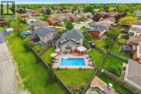 301 Parkwood Crescent Hamilton ON L8V 5B5