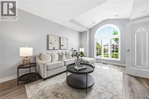 301 Parkwood Crescent Hamilton ON L8V 5B5