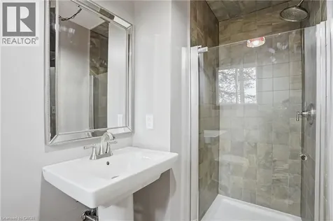 800 Hall Road Glanbrook ON L0R 1C0