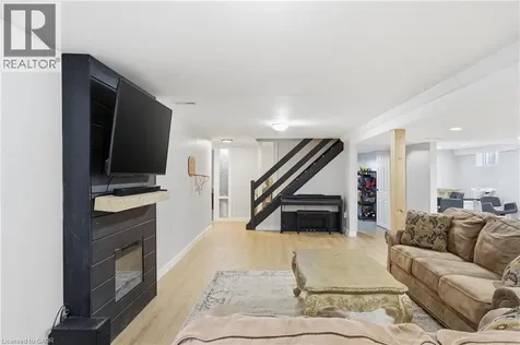 800 Hall Road Glanbrook ON L0R 1C0