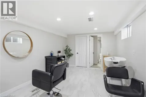 800 Hall Road Glanbrook ON L0R 1C0