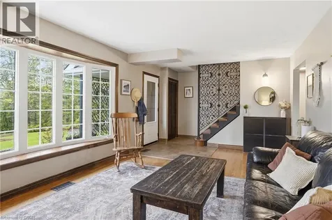 800 Hall Road Glanbrook ON L0R 1C0