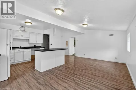 93 Walnut Street Brantford ON N3T 1H3