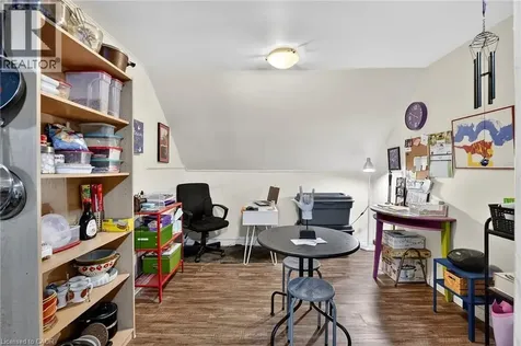 93 Walnut Street Brantford ON N3T 1H3