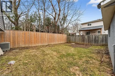 93 Walnut Street Brantford ON N3T 1H3