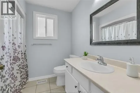 3453 Caribou Crescent Windsor ON N8W 5V4