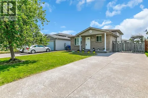 3453 Caribou Crescent Windsor ON N8W 5V4