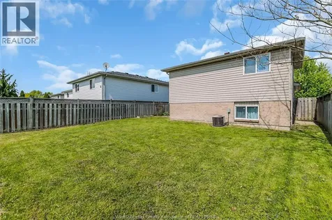 3453 Caribou Crescent Windsor ON N8W 5V4