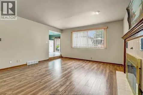 2862 Mangin Crescent Windsor ON N9E 4K9