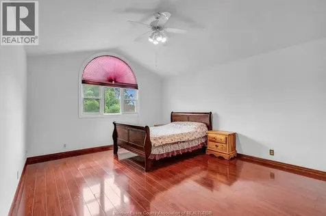 2862 Mangin Crescent Windsor ON N9E 4K9