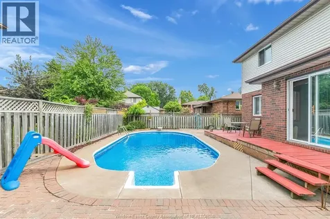2862 Mangin Crescent Windsor ON N9E 4K9