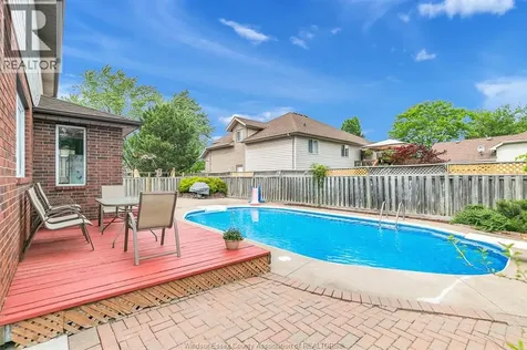 2862 Mangin Crescent Windsor ON N9E 4K9