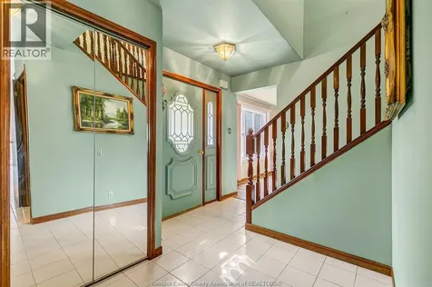 2862 Mangin Crescent Windsor ON N9E 4K9